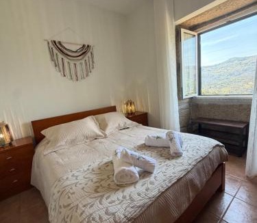 Resende House | Montes & Serranas