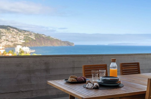Sao Martinho Apartment | Monumental Alta Vista – Panoramic View Balcony