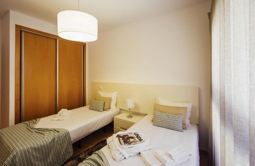 Nazare Apartment | Muralha - By SCH