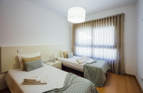 Nazare Apartment | Muralha - By SCH