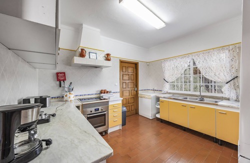 Olhao Villa | Muxima in Quelfes with 3 bedrooms and 2 bathrooms