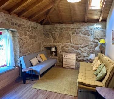 Sande House | Nascente- Nature House in the Douro Valley