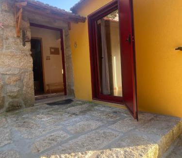 Sande House | Nascente-Stone House in the Douro Valley