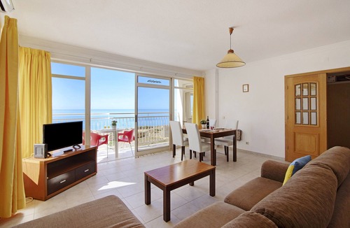 Armacao de Pera Apartment | Nau Bérrio 5ºD Apartment – Sea View, A/C, Wi-Fi, Garden & Balcony