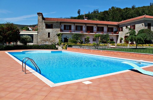 Quintiaes House | Near Porto/Braga/Barcelos Private & Exclusive Villa Secure Fenced Pool