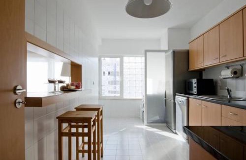 Cidade Universitaria Apartment | NEW Home Office - Free Wifi & Parking - Self Check-in - Daikin Airco