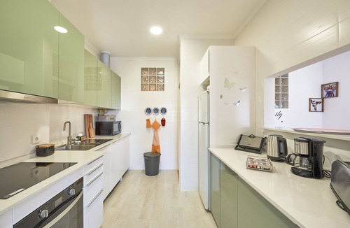 Pena Apartment | NEW! Lisbon Hearth!