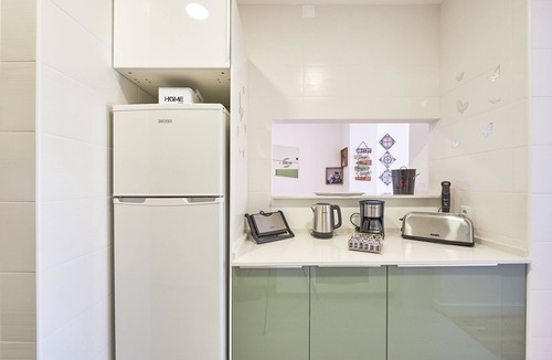 Pena Apartment | NEW! Lisbon Hearth!