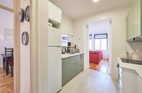 Pena Apartment | NEW! Lisbon Hearth!