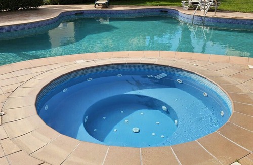 Porto de Mos Apartment | NEW! Spacious two-bedroom apartment. 2 terraces, pool, 10 minutes to the beach.