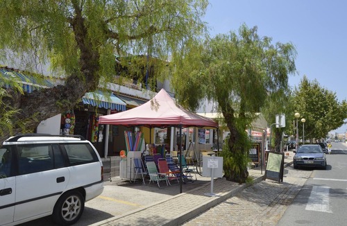 Manta Rota House | New villa 350 mtrs. from the beach, with parking lot