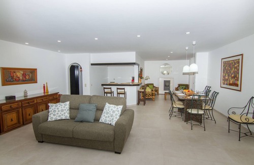 Ameijeira Apartment | Nice apartment with a sea view from the terrace - communal pool 100m away