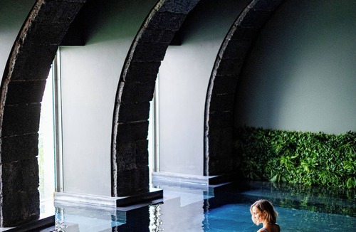 Ponta Delgada Hotel | NINE DOTS Azorean Art Boutique Hotel