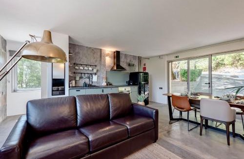 Santarem House | OakTree Villa - Quinta da BellaVista