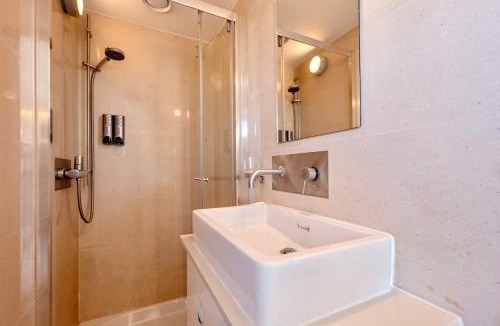 Santarem House | OakTree Villa - Quinta da BellaVista