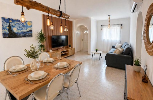 Portimao Apartment | Oasis Parque Ground Floor Apartment with Pools, Jacuzzi & Tennis Portimao