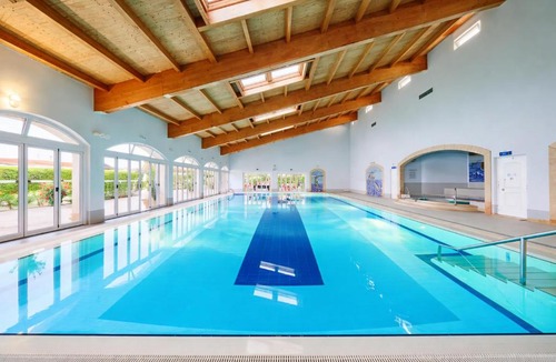 Portimao Apartment | Oasis Parque Ground Floor Apartment with Pools, Jacuzzi & Tennis Portimao