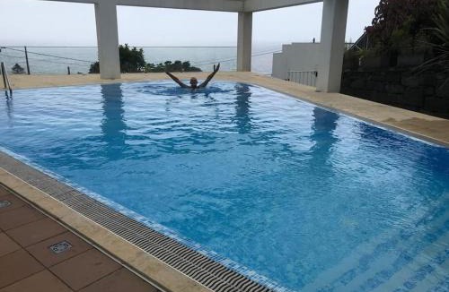 Capelo Apartment | Ocean T1 Vista Mar e Piscina em Varadouro Faial