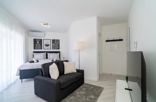 Figueira da Foz Apartment | Ocean View Penthouse Studio with 70m2 PrivateTerrace