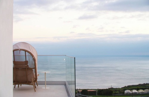 Angra do Heroismo House | Ocean View Rural Retreat | Casa Conchita