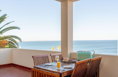 Ameijeira Apartment | Ocean View Walk to Beach Pool Lagos 64