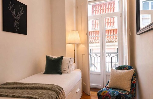 Encarnacao Apartment | Old Town Chiado Balcony AirCon by LD Apartments