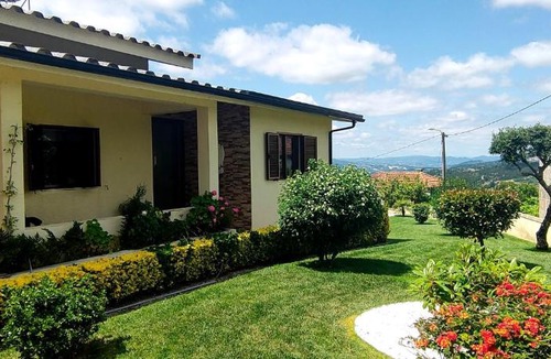 Paredes de Viadores House | Olival House