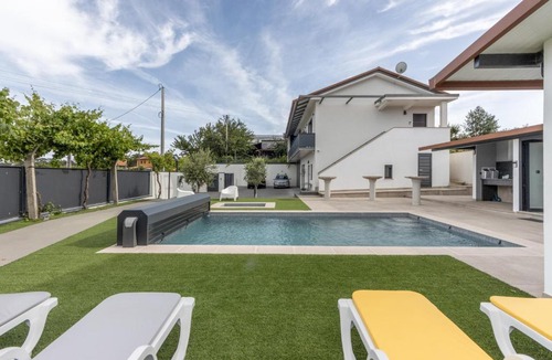 Vale de Cambra Apartment | Olive Studios
