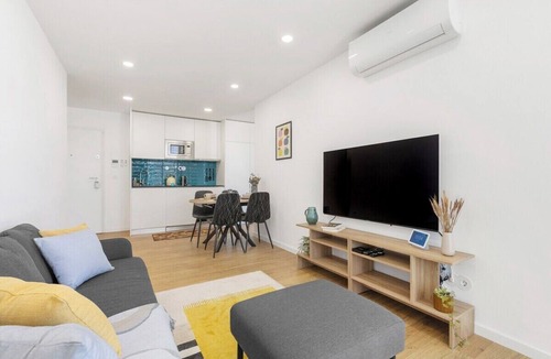 Espinho Apartment | Olivia Maresia Homestay