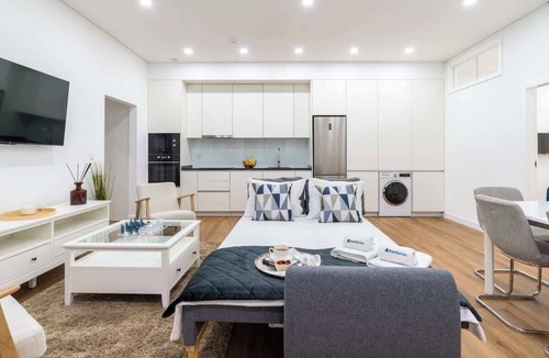 Bonfim Apartment | Open-Plan Apartment in Downtown Porto by HostWise