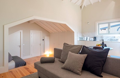 Campanha Apartment | OPORTO ROOFTOP STUDIO by VACATIONY by Interhome