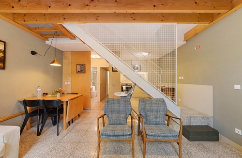 Boavista House | Orange Apartments A – Porto: Modern Comfort and Tranquility in a Historic Neighborhood