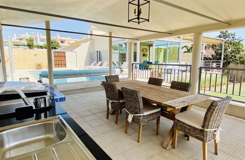 Quarteira Villa | Otto by Check-in Portugal