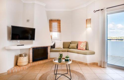 Alpouvar Apartment | Our House in Clube Albufeira