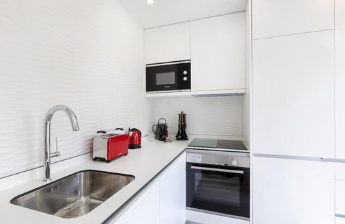 Lordelo do Ouro e Massarelos Apartment | Palácio de Cristal Studio | Parking & AC