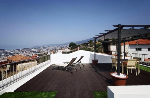 Sao Goncalo House | Palheiro's Dreaming View House by Mth