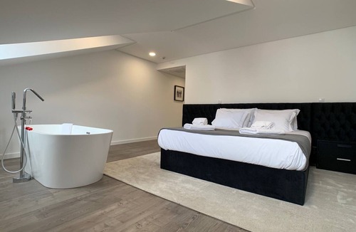 Braga Apartment | Palhotas Guest House - Suite Premium Bom Jesus