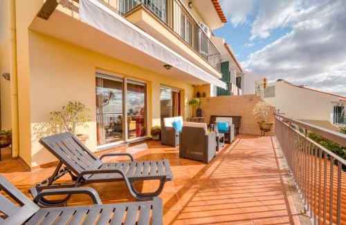 Camara de Lobos Villa | Palm Tree House by Amazing Madeira