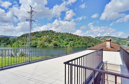 Castelo de Paiva House | Panoramic River View Rooftop Fireplace Near Paiva Walkways