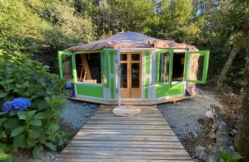 Portela Susa Cabin | Panoramic Yurt - NaturViana