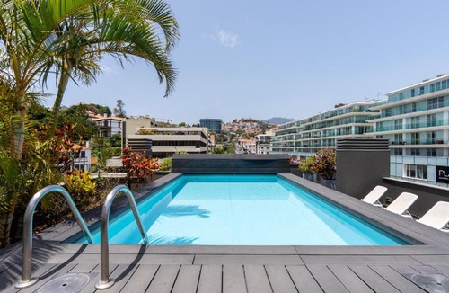 Se Apartment | Parkside Marina Vista - by LovelyStay