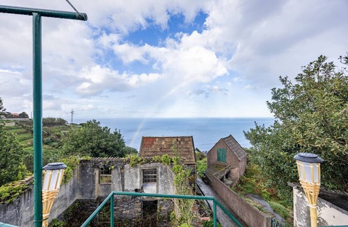 Porto Moniz Villa | Peaceful Panorama by Your Key