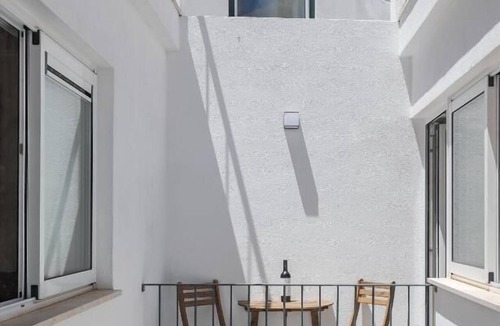 Merces House | Peixeira Studios and Apartments