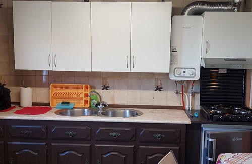 Lavos Apartment | Pet- and motorcyclist-friendly vacation apartment with a terrace in a quiet location