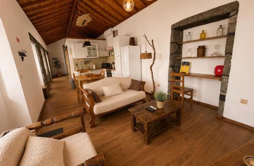 Cais do Pico Villa | Pico Island Villas 2 - Oceanfront Retreat