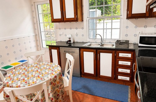 Lajes do Pico House | Pico Island Villas 20 · Private Pool, Sea & Pico View