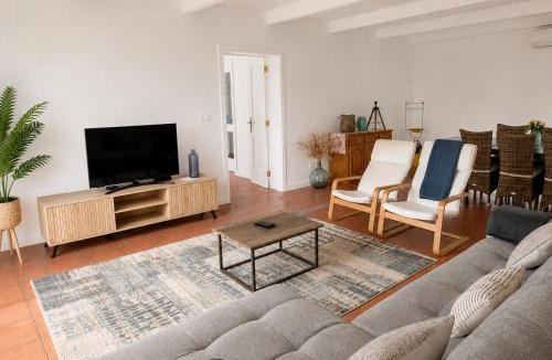 Lajes do Pico Villa | Pico Island Villas 20 - Private Pool, Sea & Pico View