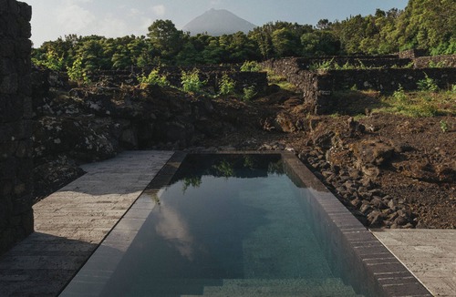 Madalena Hotel | Pico Vineyards