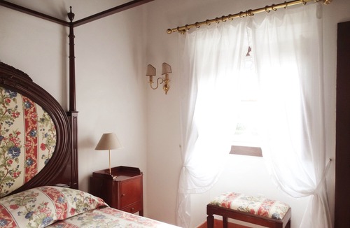 Medelo Cottage | Pinheiros Farm House with private pool