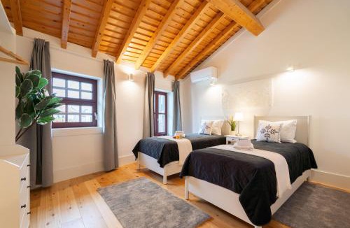 Oliveira do Castelo Apartment | Plaza Apartments by HostWise
